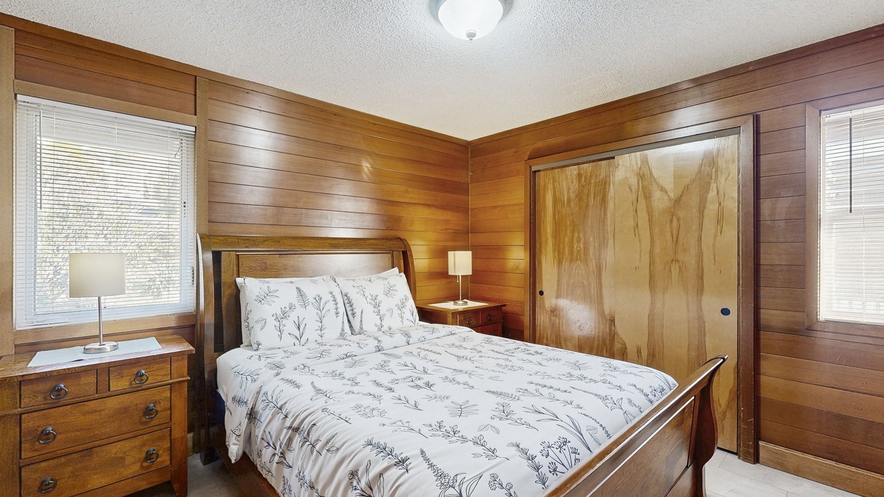 Photo of Bedroom in Roads End