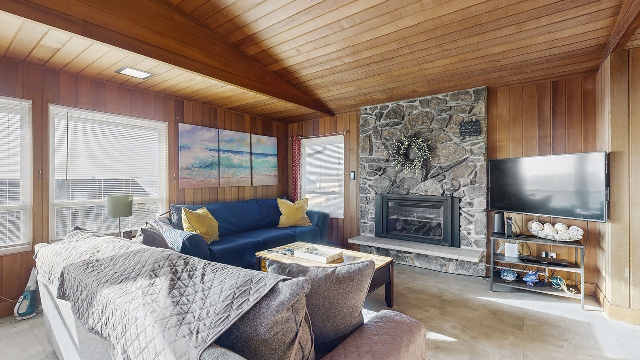 Photo of Livingroom in Roads End