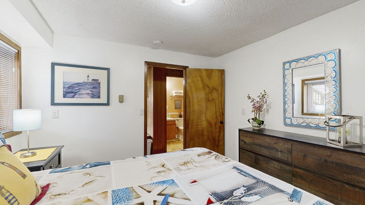 Photo of Bedroom in Roads End