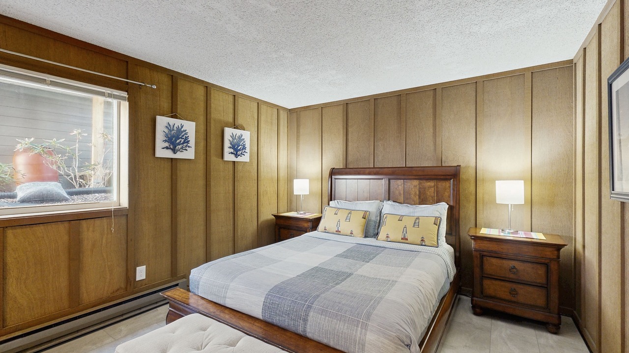 Photo of Bedroom in Roads End