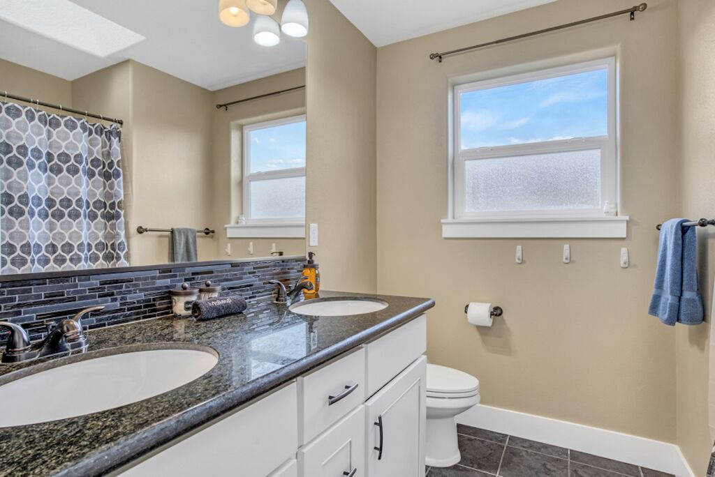 Photo of Bathroom in Foster - Powell