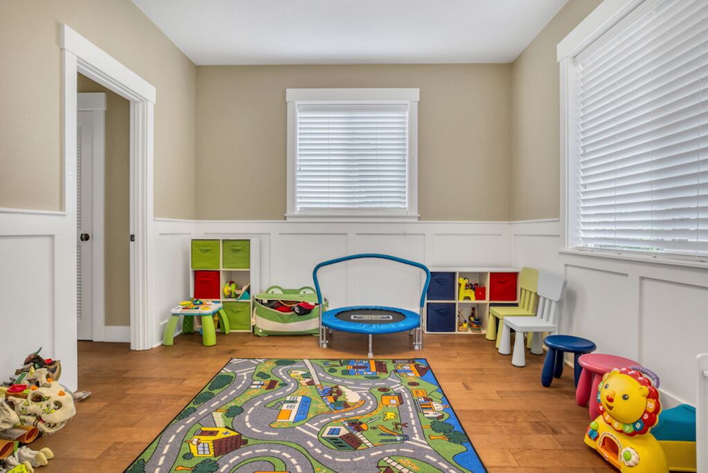 Photo of Bedroom in Foster - Powell