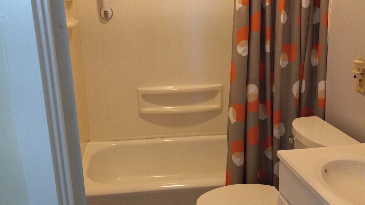 Photo of Bathroom in Conneaut