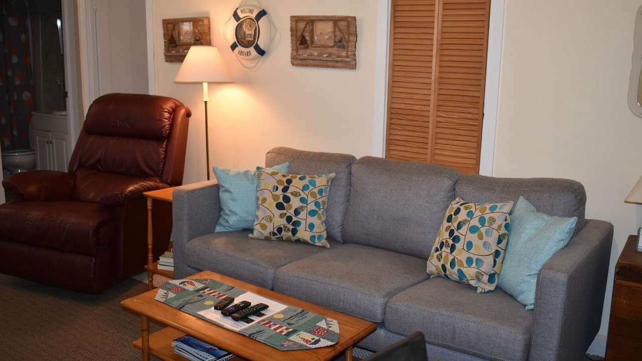 Photo of Livingroom in Conneaut