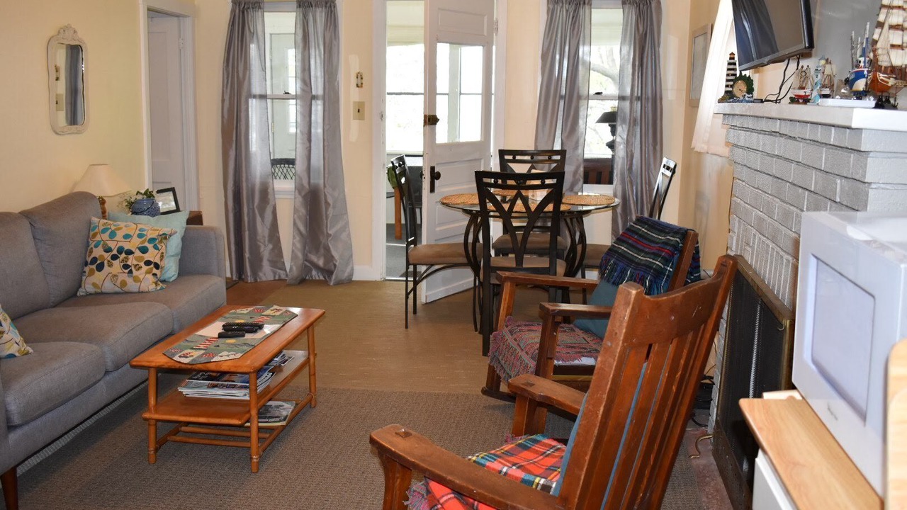 Photo of Livingroom in Conneaut