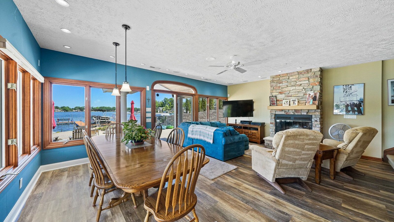 Photo of Livingroom in Sister Lakes