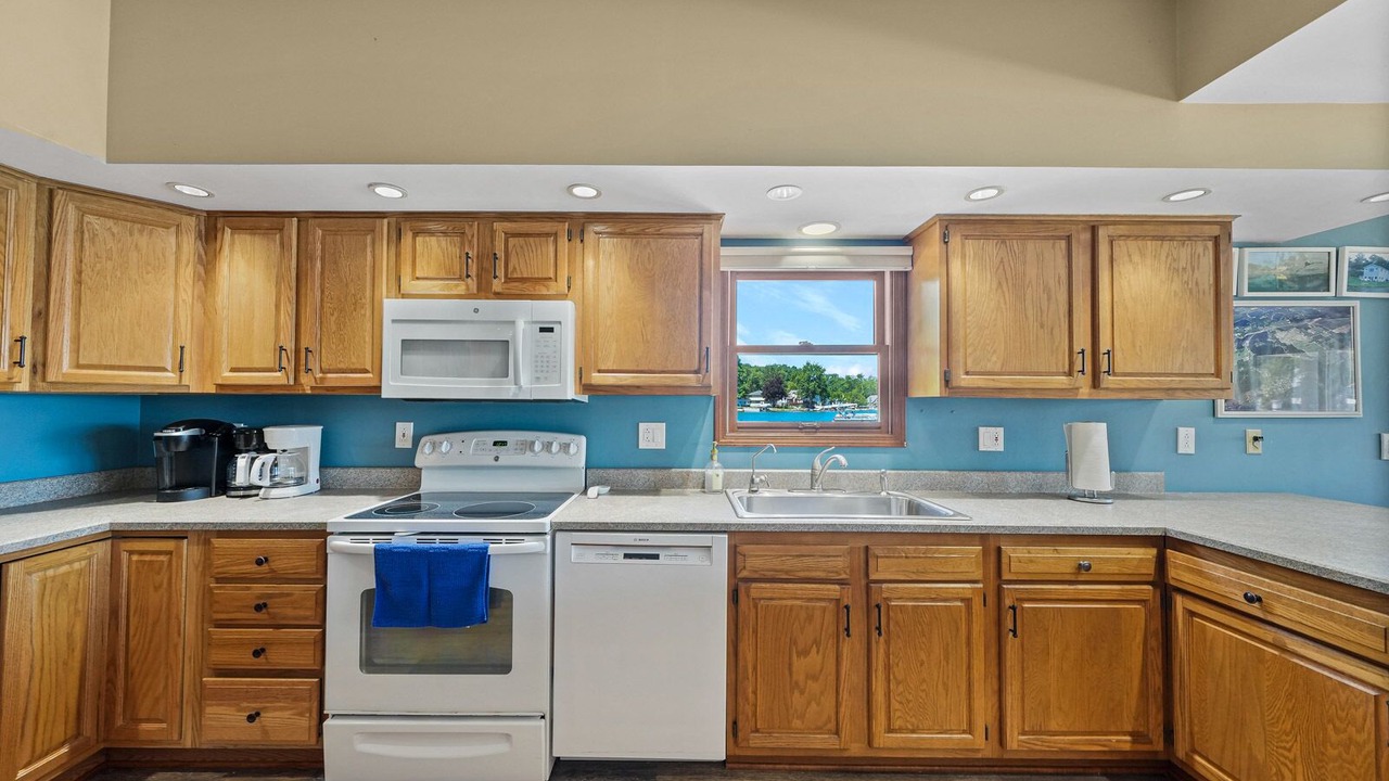 Photo of Kitchen in Sister Lakes