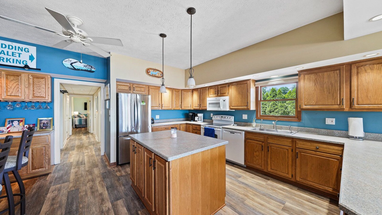 Photo of Kitchen in Sister Lakes