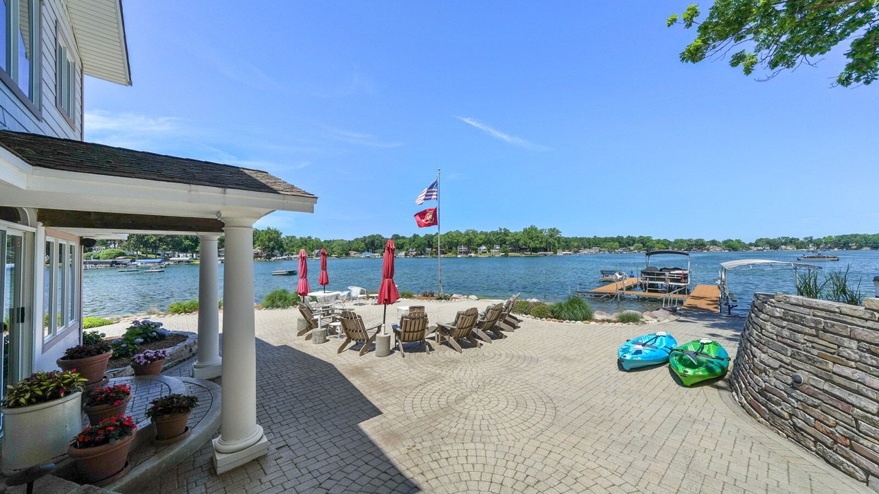 Photo of Patio Balcony in Sister Lakes