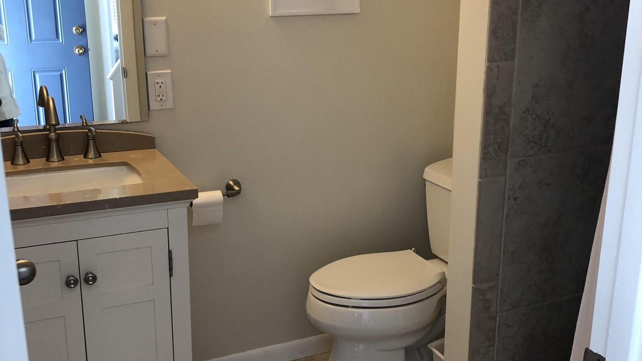 Photo of Bathroom in Brutus