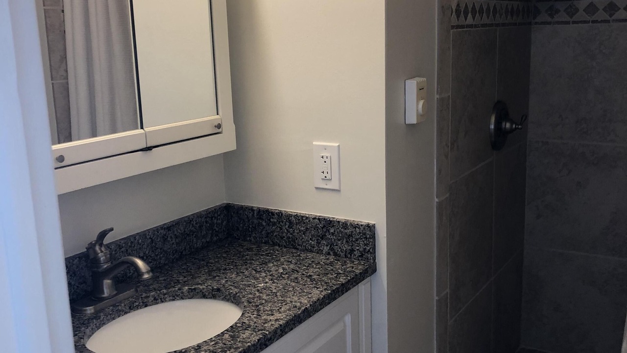 Photo of Bathroom in Brutus