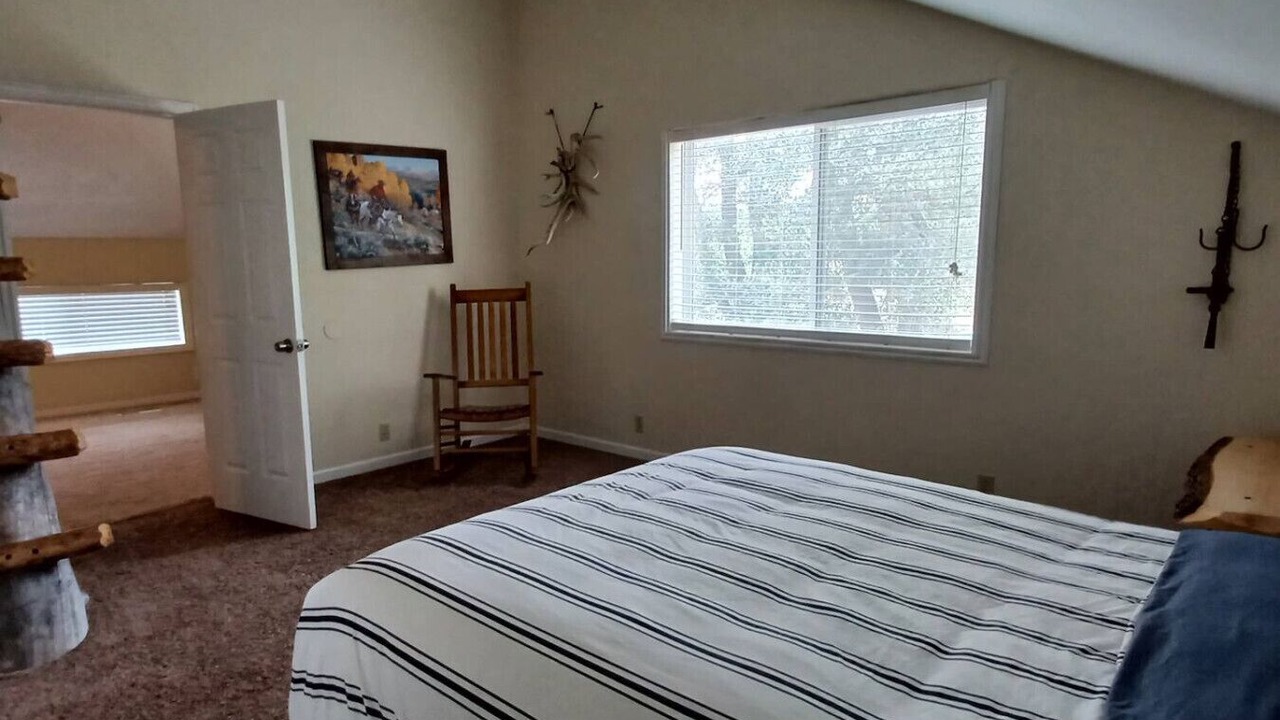 Photo of Bedroom in Alton