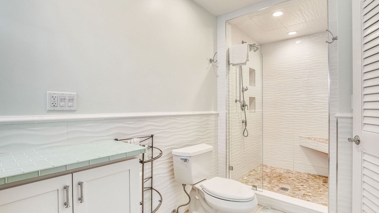 Photo of Bathroom in Truman Annex