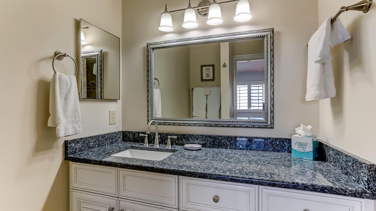 Photo of Bathroom in Amelia City