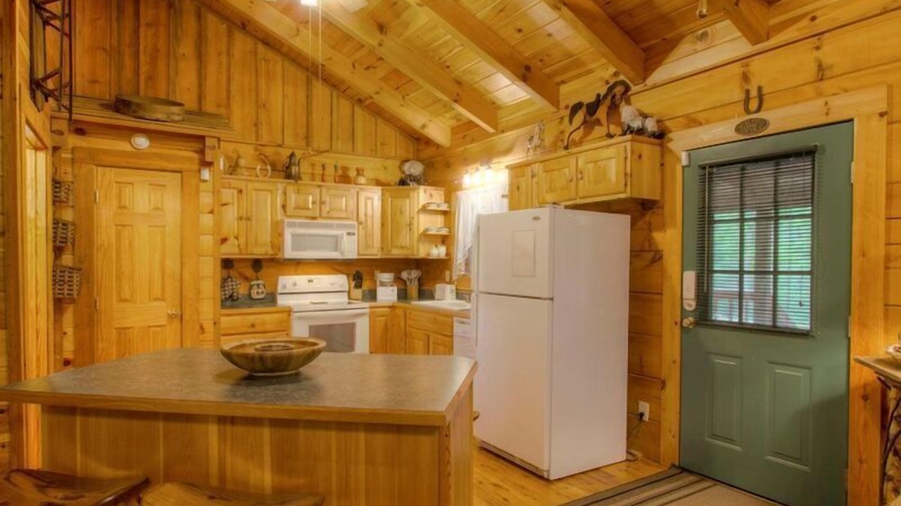 Photo of Kitchen in Gatlinburg - Pigeon Forge