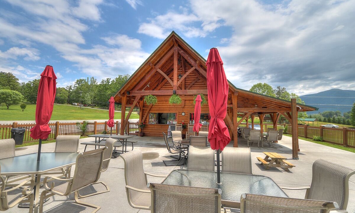 Photo of Outdoor in Gatlinburg - Pigeon Forge
