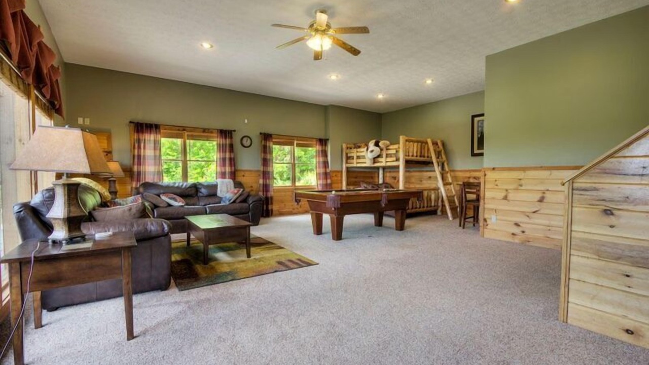 Photo of Livingroom in Gatlinburg - Pigeon Forge