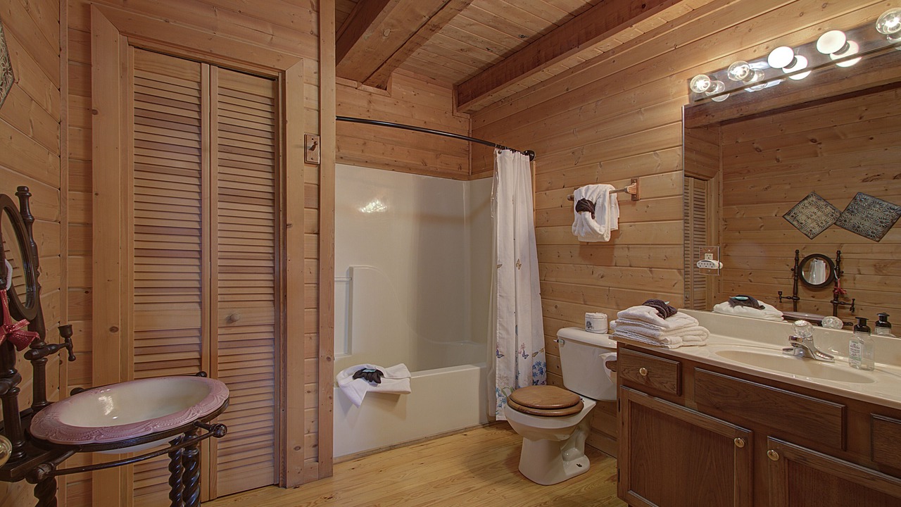 Photo of Bathroom in Gatlinburg - Pigeon Forge