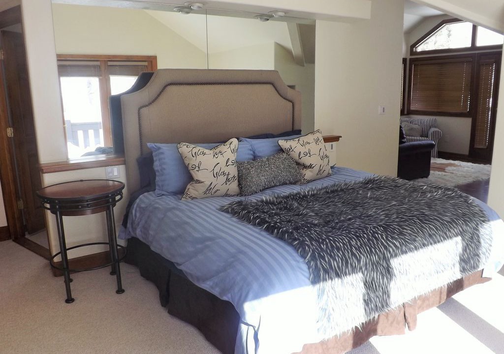 Photo of Bedroom in Highland Meadows