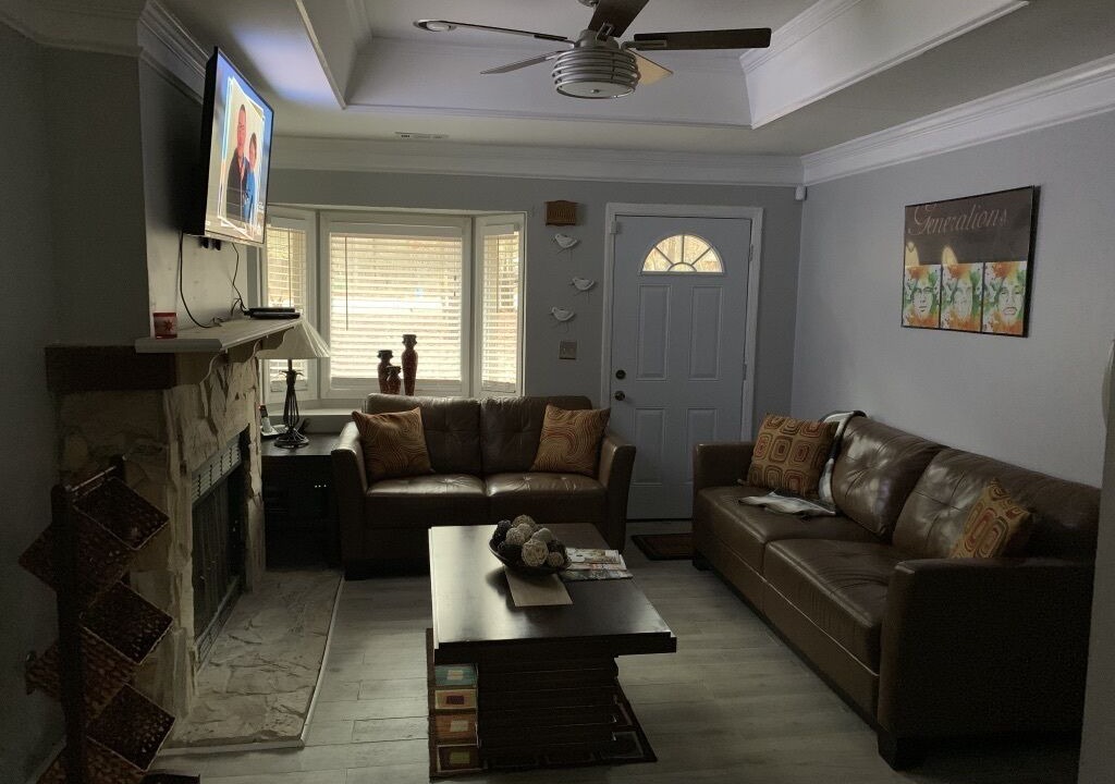 Photo of Livingroom in Eatonton