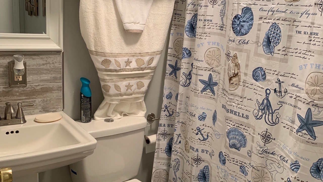 Photo of Bathroom in Eatonton