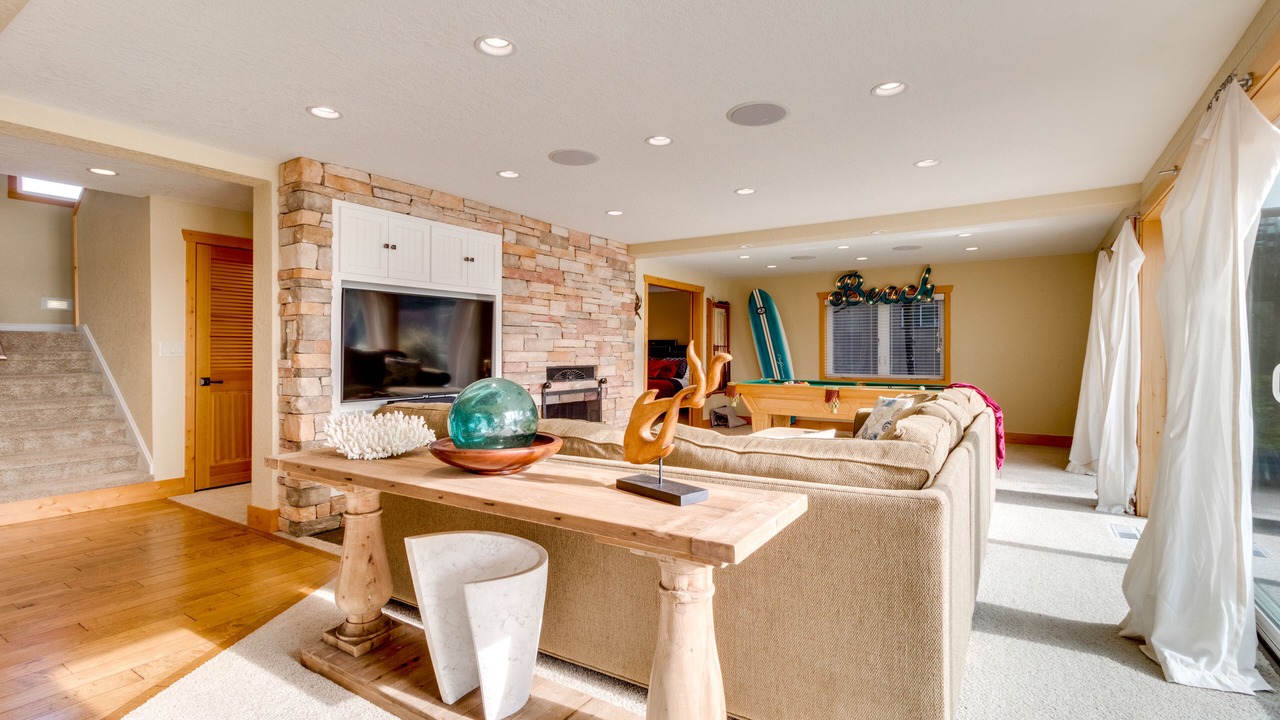Photo of Livingroom in Rockaway Beach