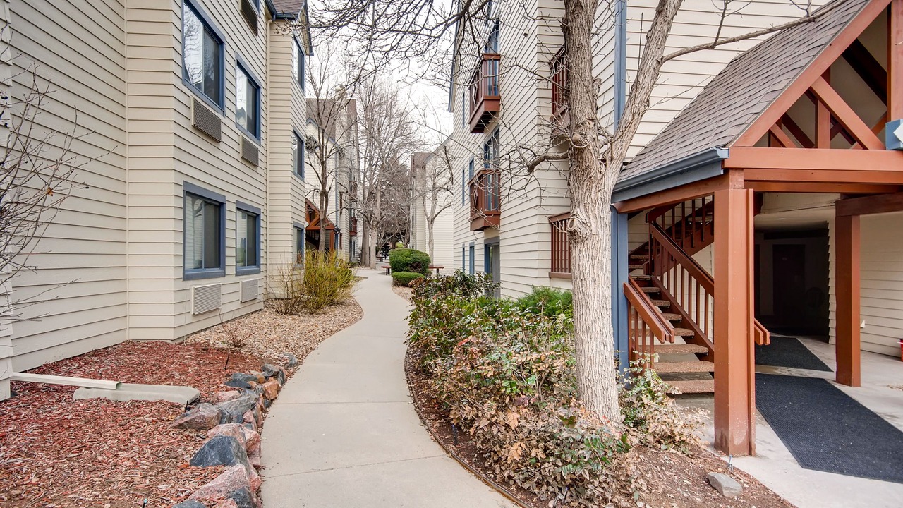 Photo of Outdoor in Englewood