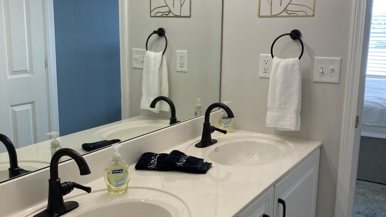 Photo of Bathroom in Camdenton