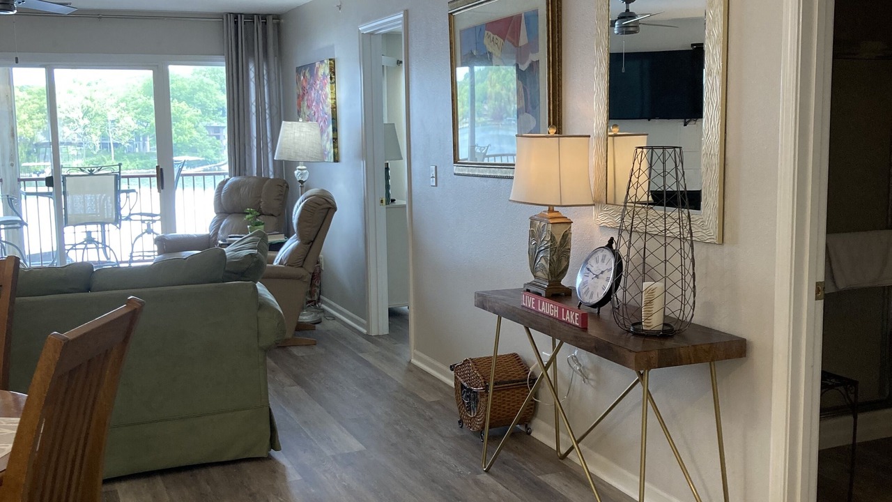 Photo of Livingroom in Camdenton