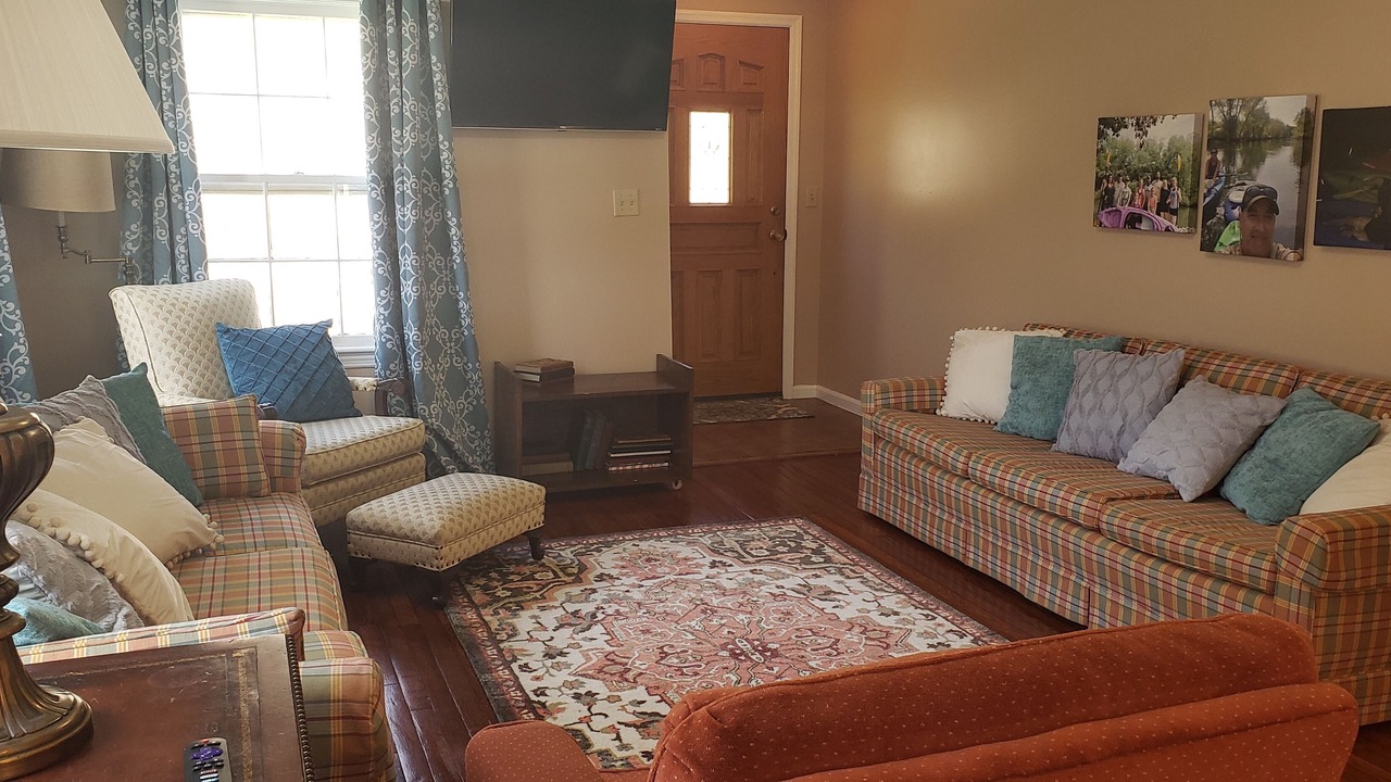 Photo of Livingroom in Williamstown