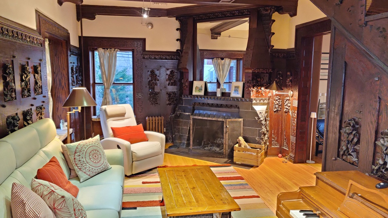 Photo of Livingroom in Northwest Philadelphia