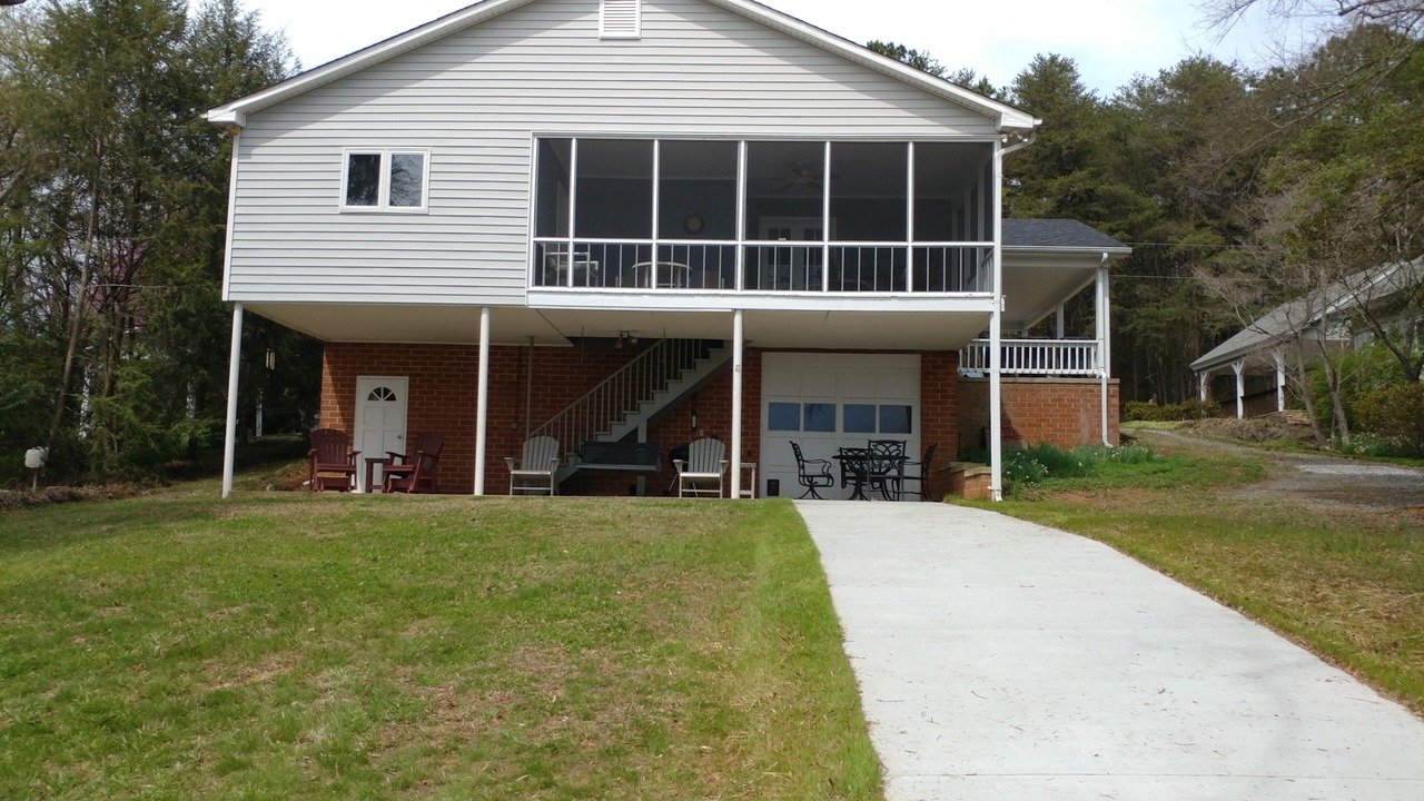 Photo of Outdoor in New London