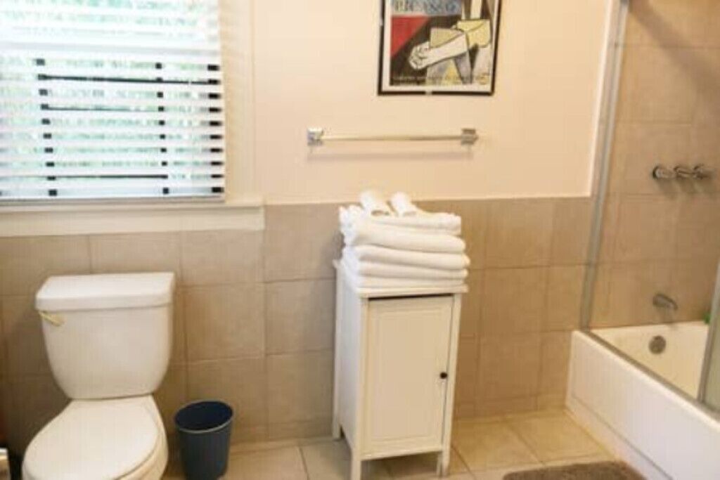Photo of Bathroom in Hollywood