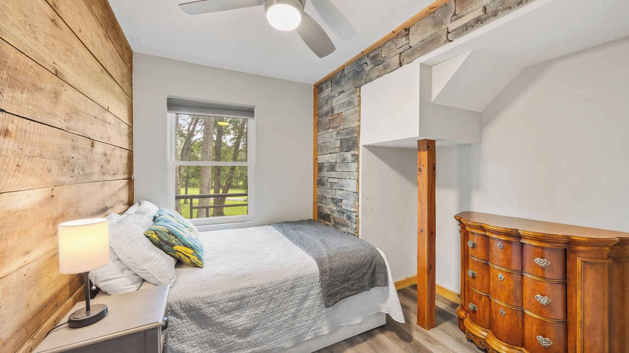 Photo of Bedroom in Mount Juliet