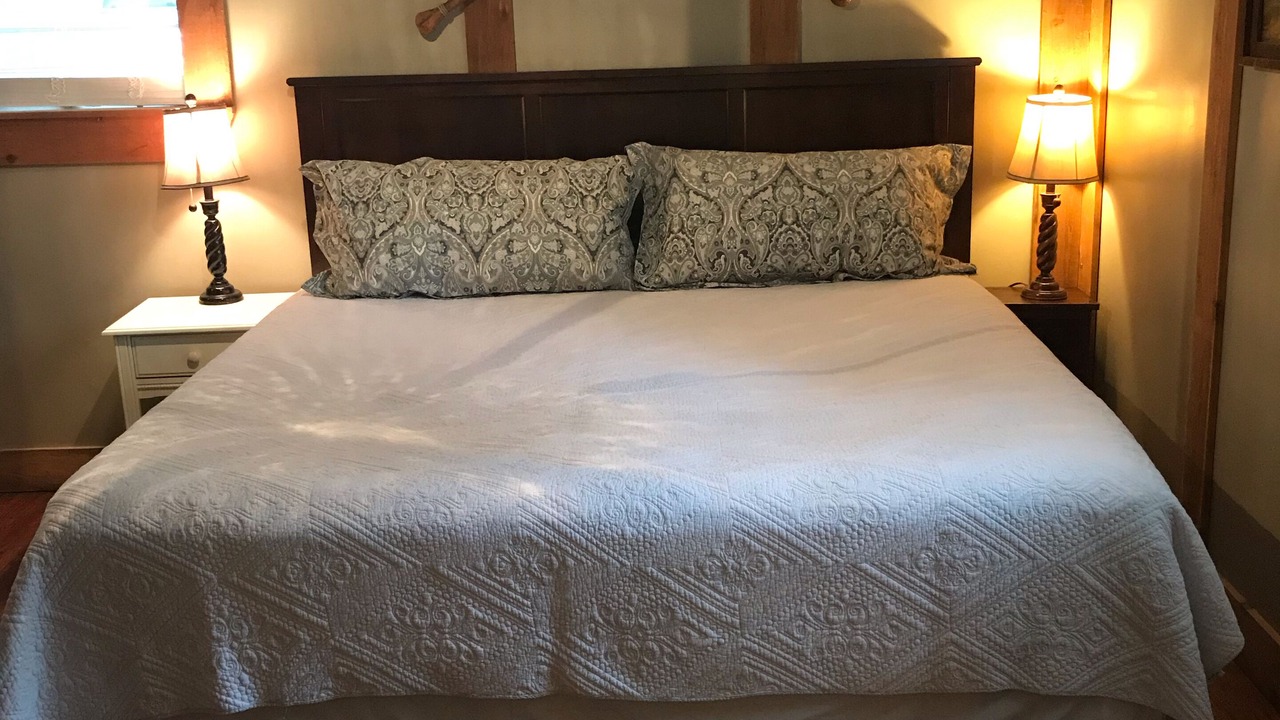 Photo of Bedroom in Guntersville