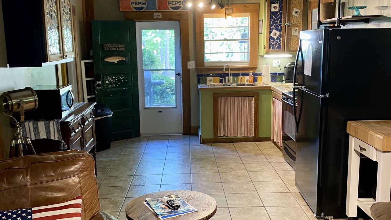 Photo of Livingroom in Guntersville
