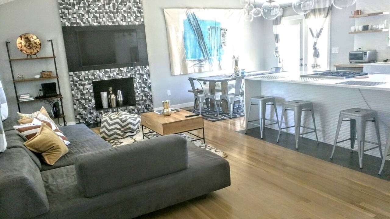 Photo of Livingroom in Table Mesa