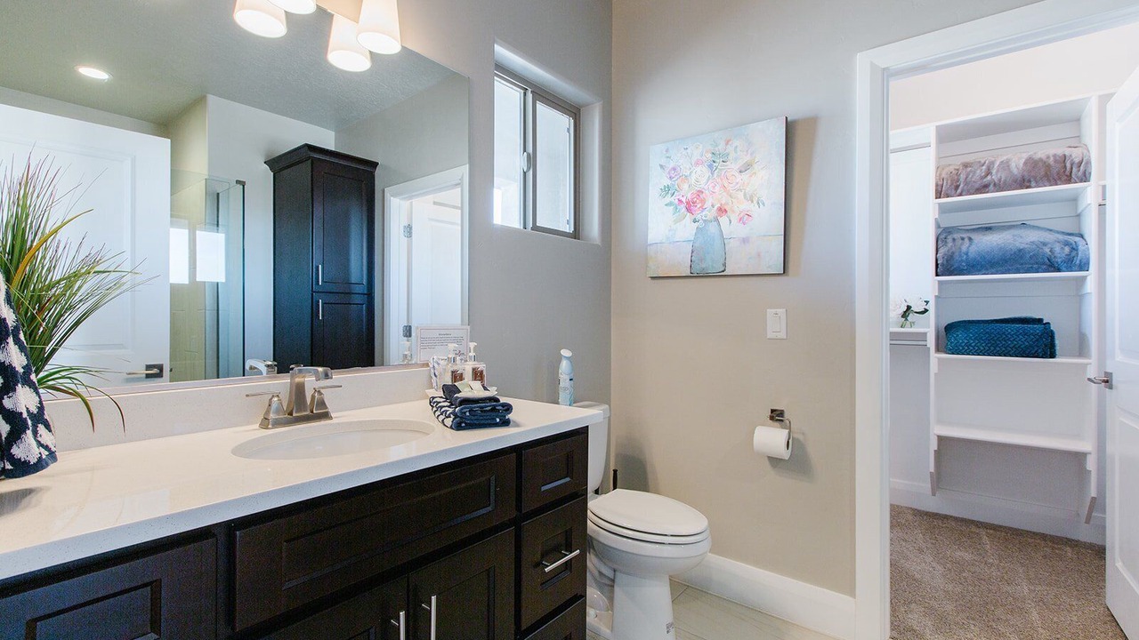 Photo of Bathroom in Hurricane