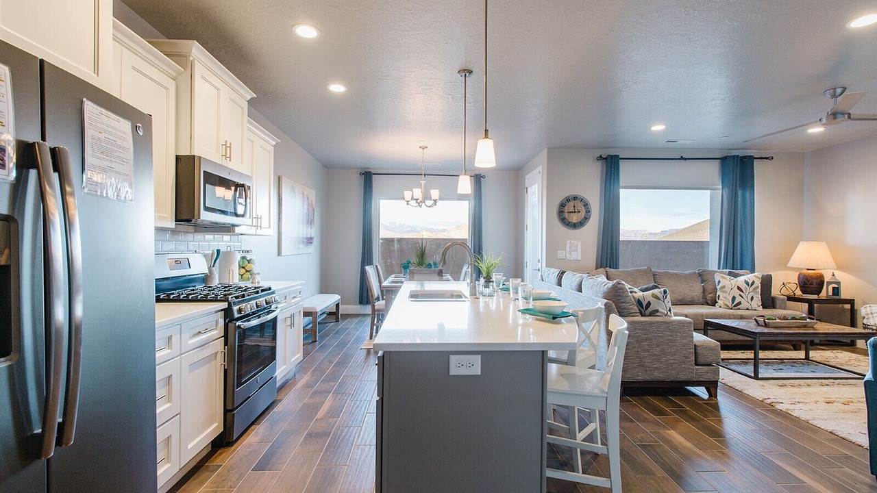 Photo of Kitchen in Hurricane