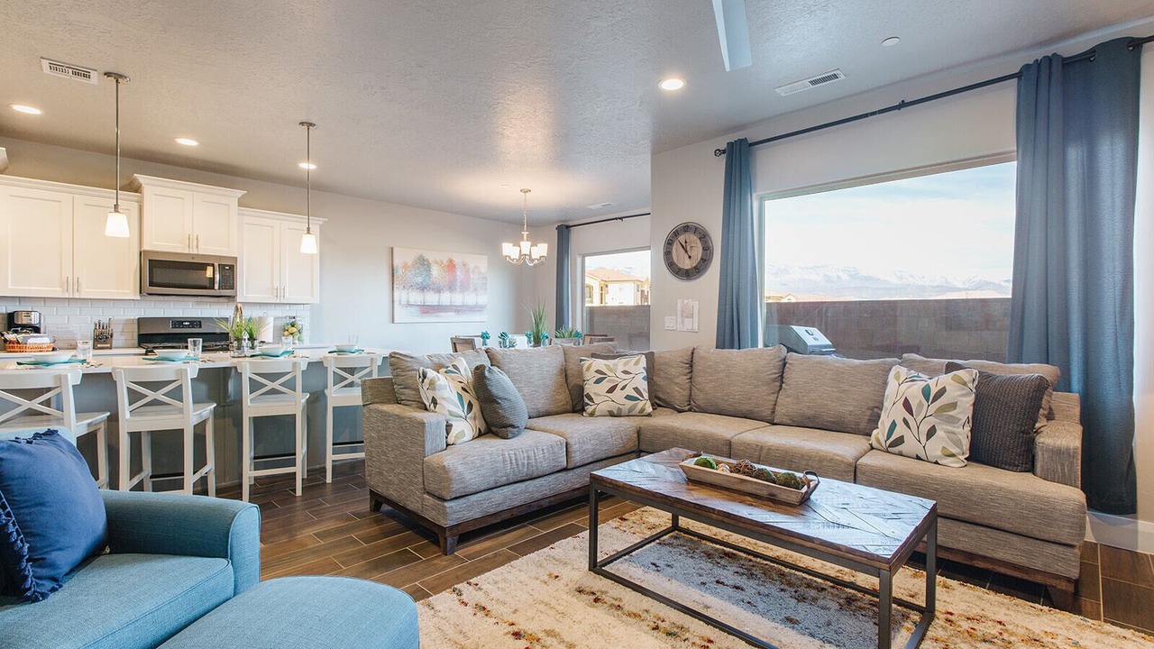 Photo of Livingroom in Hurricane