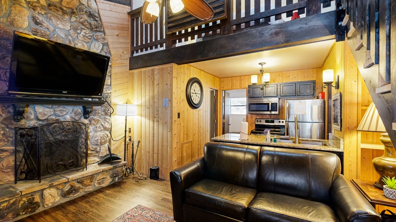 Photo of Livingroom in Angel Fire