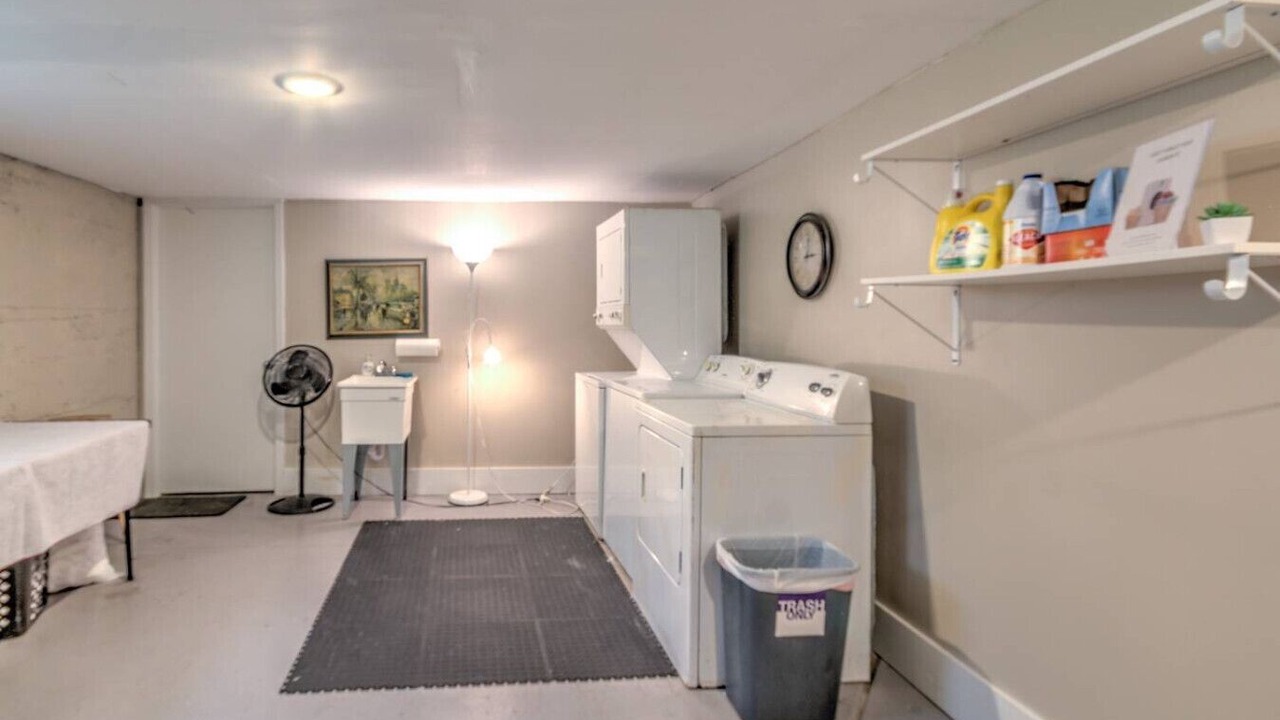 Photo of Bedroom in Central Midtown