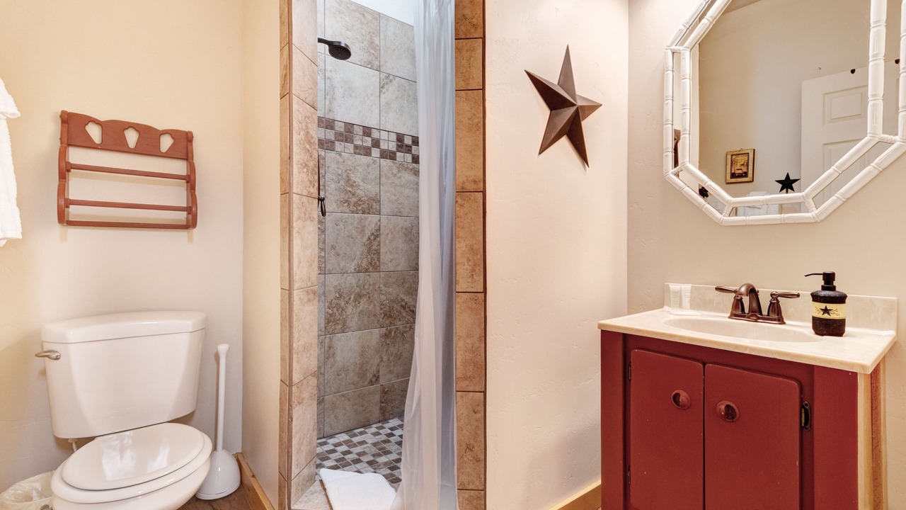 Photo of Bathroom in Garden City