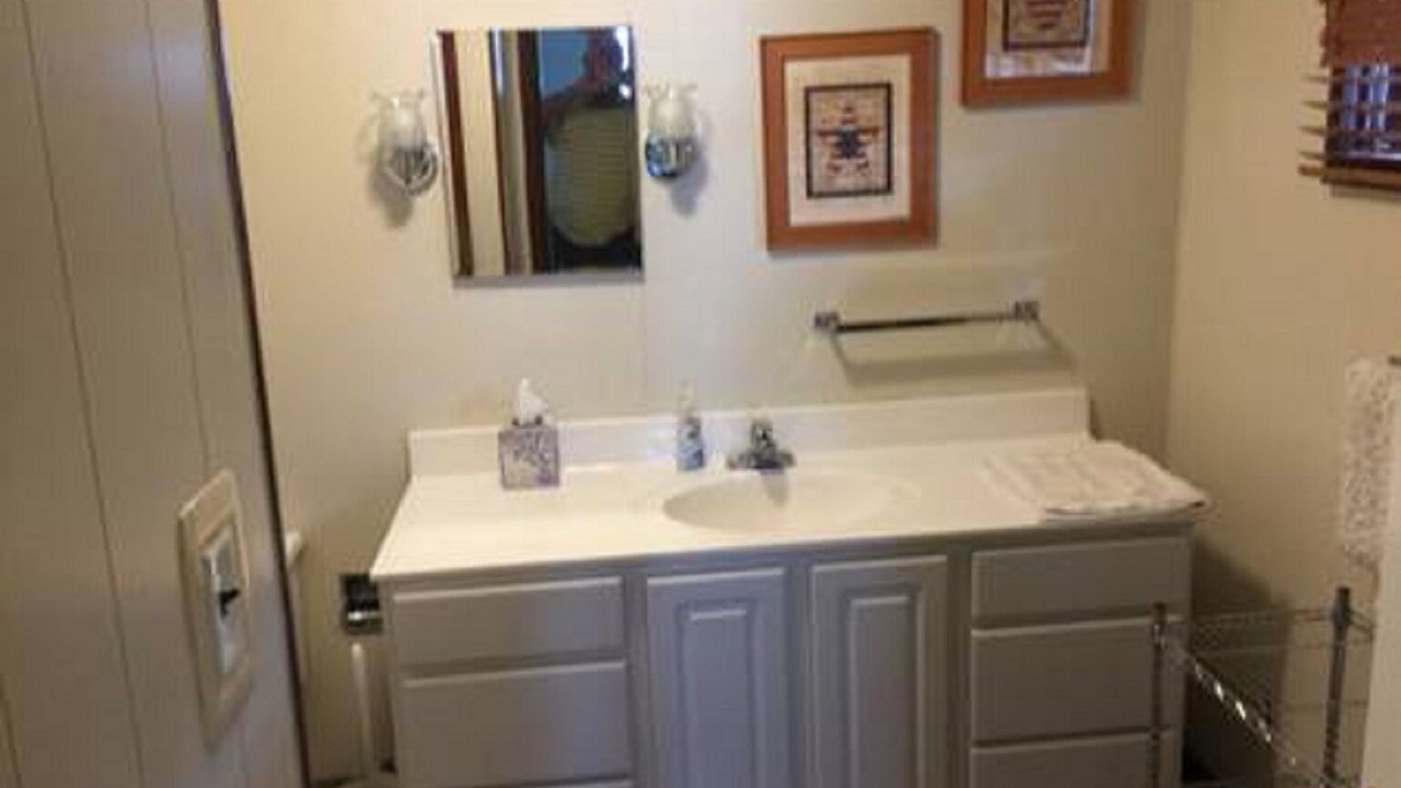 Photo of Bathroom in Coldwater