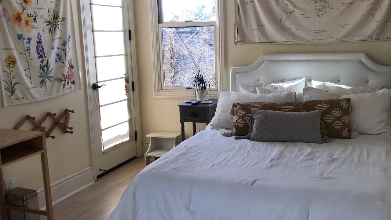 Photo of Bedroom in West Newport