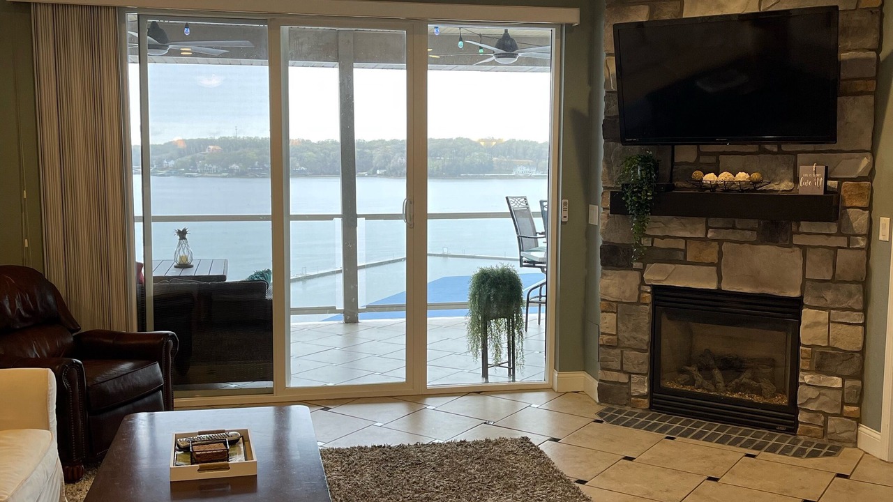 Photo of Livingroom in Osage Beach