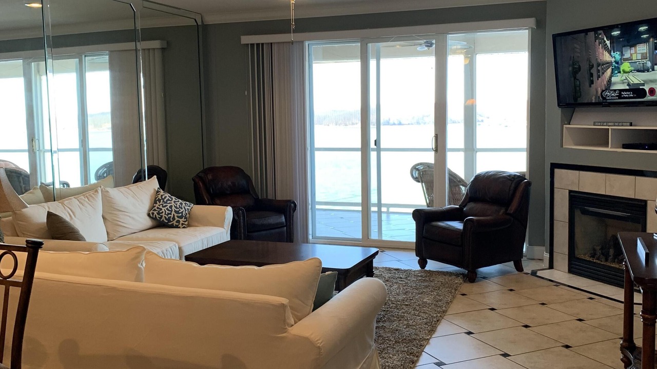 Photo of Livingroom in Osage Beach