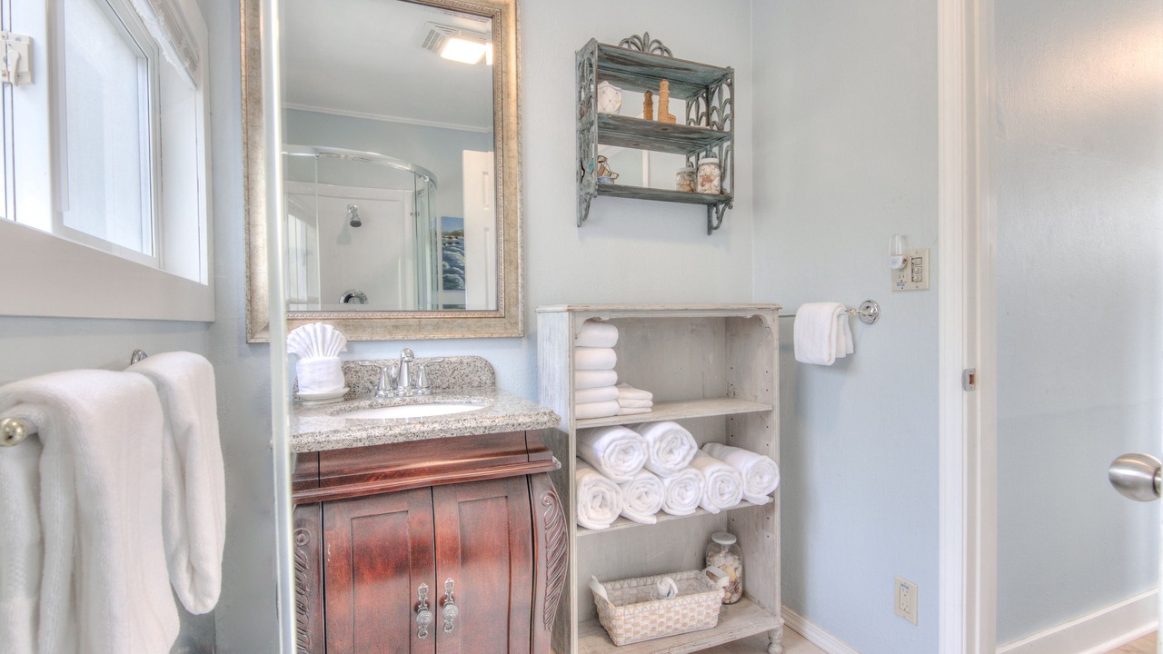 Photo of Bathroom in Roads End