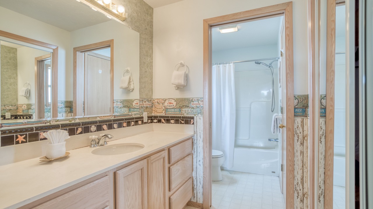 Photo of Bathroom in Sandpiper Village