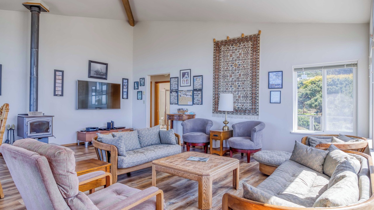 Photo of Livingroom in Sandpiper Village